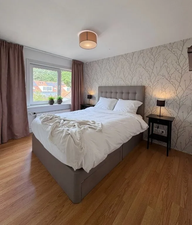 Slaapkamer met tweepersoonsbed